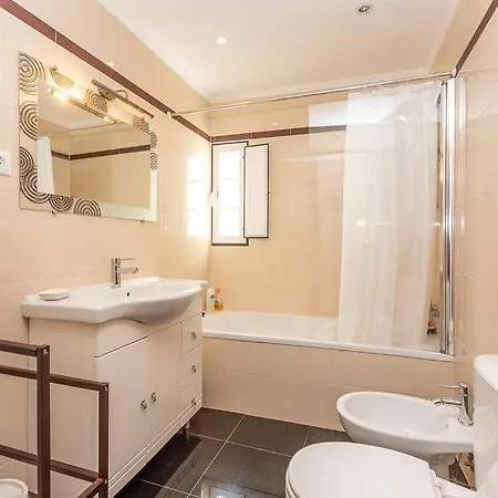 Cascais Seaside Home - 2 Min Away From The Beach *